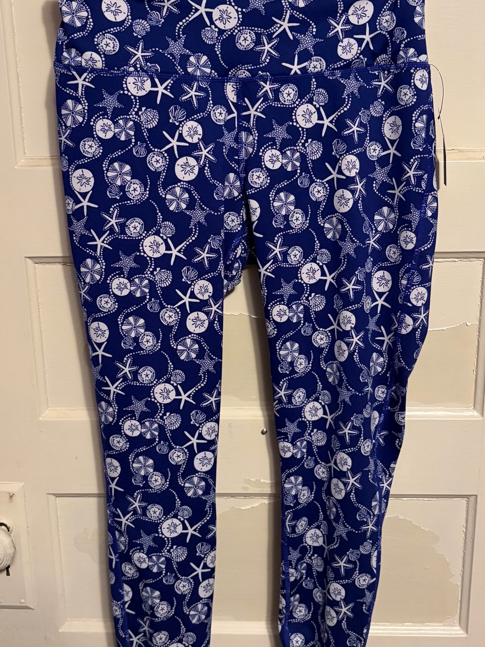 crown & ivy Navy Blue Starfish Print Leggings